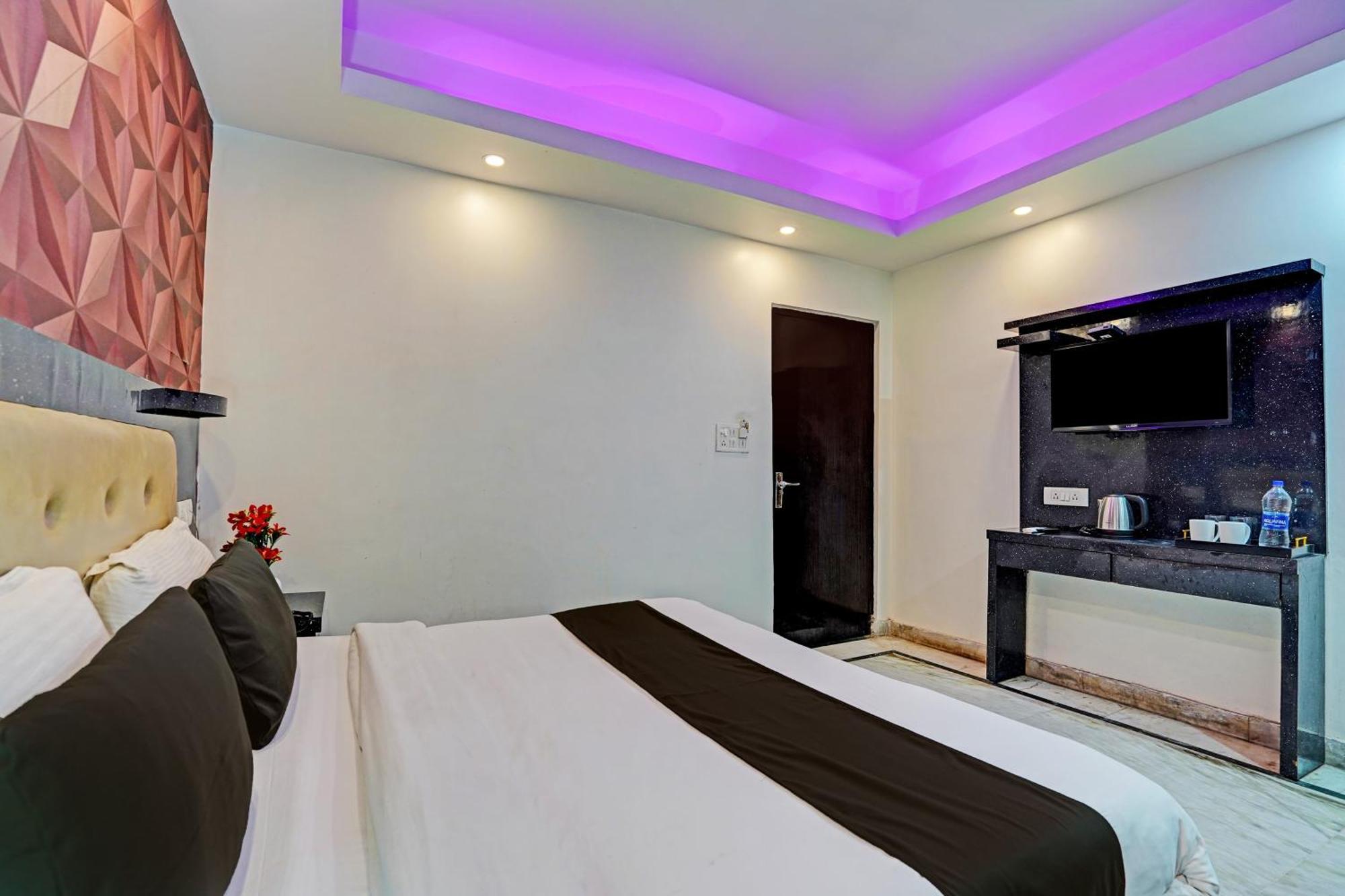 فندق Collection O Noida Saffron المظهر الخارجي الصورة