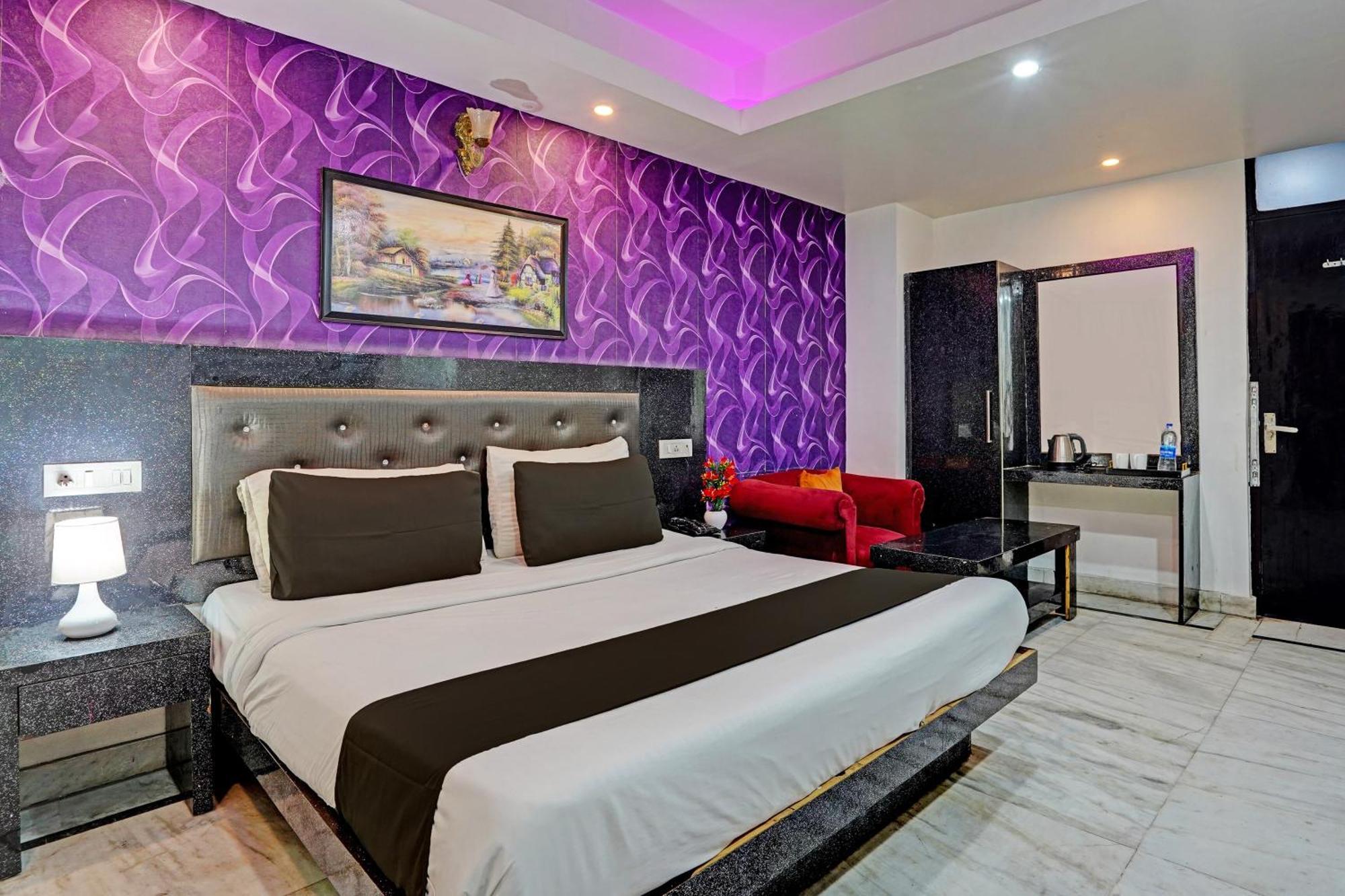 فندق Collection O Noida Saffron المظهر الخارجي الصورة